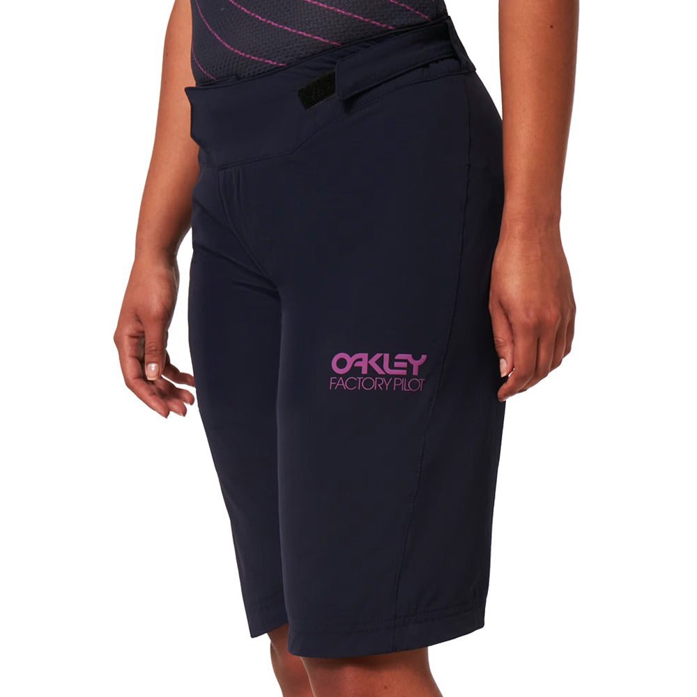 Oakley Women's Factory Pilot RC Short fathom-2