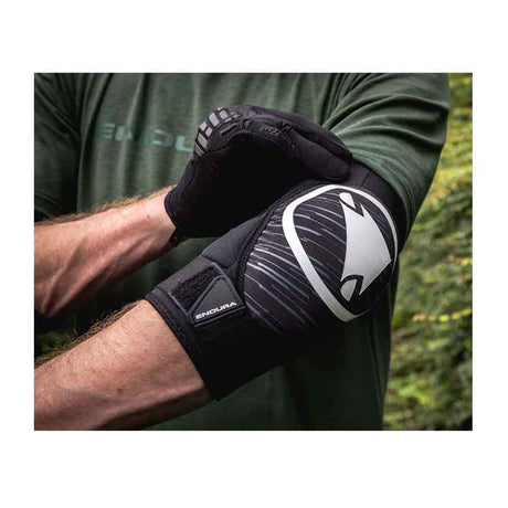 Endura Singletrack Ellbogen Protektoren II Schwarz-1