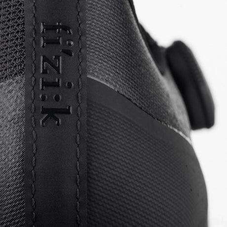 Fizik Overcurve R4 Wide black/black-3