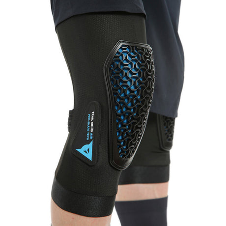 Dainese Trail Skins Air Knee Guards black-2