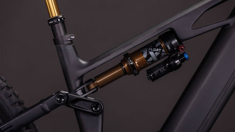 Cube Stereo Hybrid ONE44 HPC AT 800 carbon´n´gold 2026-2