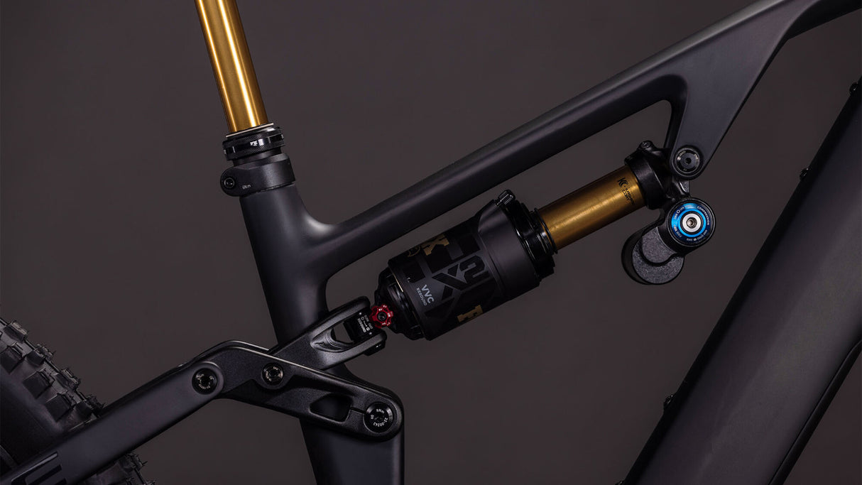 Cube AMS Hybrid ONE77 C:62 AT 600X carbon´n´gold 2026-3