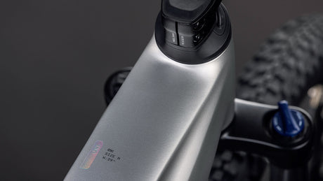 Cube Reaction Hybrid ONE 800 sleekgrey´n´prism 2026 Trapeze-2