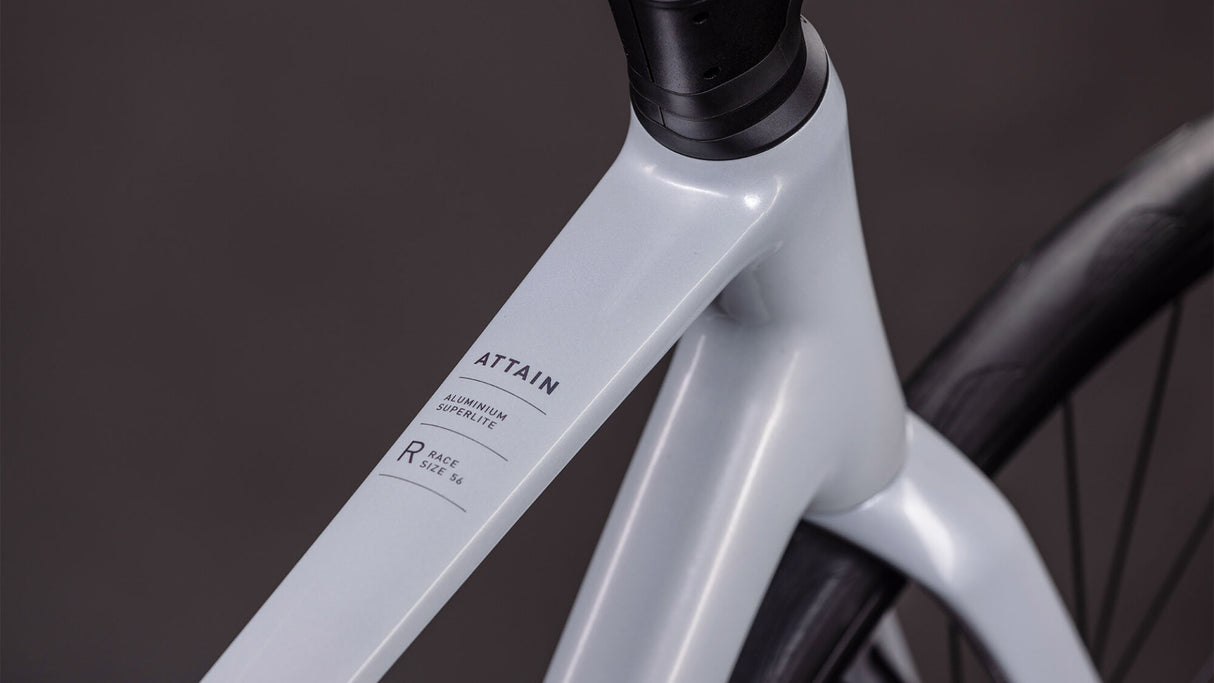 Cube Attain Race foggrey´n´shift 2026-1