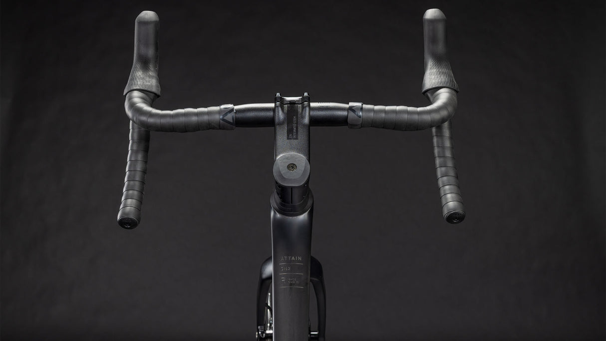 Cube Attain C:62 Race blackline 2026-3