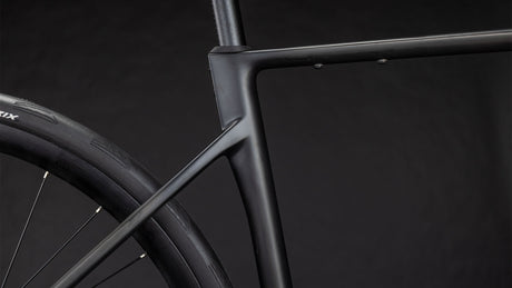 Cube Attain C:62 Race blackline 2026-4