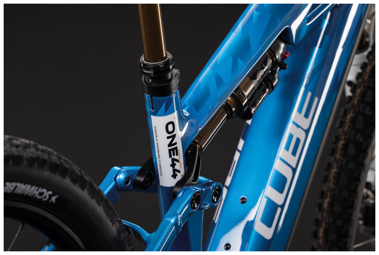 Cube Stereo Hybrid ONE44 HPC AT 800 actionteam-4